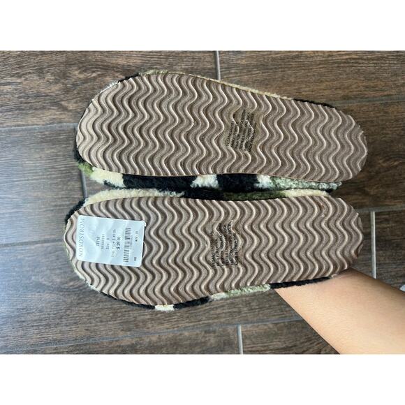 Steve Madden Camouflage Slippers - Picture 2 of 5